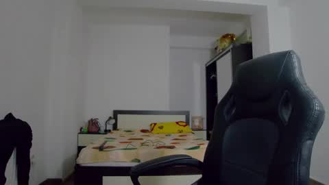 Snapshot of sellena_angels chatting on 10-13-25, 02:39 sellena_angels online show from 10-13-25, 02:39