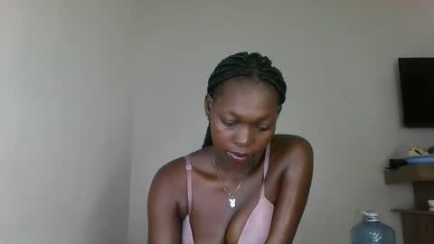 Snapshot of sellinprinces chatting on 10-24-25, 05:15 sellinprinces online show from 10-24-25, 05:15