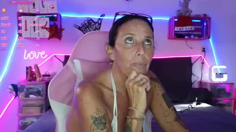 Selvaggia Del Caribe online show from 12-21-24, 09:25