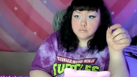 Snapshot of sendforember chatting on 12-02-25, 08:04 Goddess Ember online show from 12-02-25, 08:04