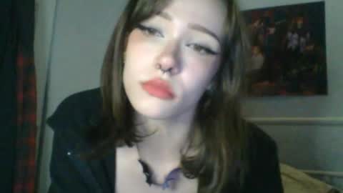 Snapshot of sendforesme chatting on 01-25-25, 02:15 goddess esme  online show from 01-25-25, 02:15