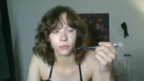 Snapshot of sendforesme chatting on 09-19-25, 11:27 goddess esme  online show from 09-19-25, 11:27