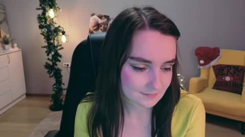 Snapshot of sensemysoul chatting on 12-18-25, 03:12 sensemysoul online show from 12-18-25, 03:12