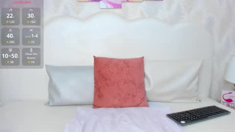 Snapshot of sensual_aura chatting on 02-23-25, 06:07 sensual_aura online show from 02-23-25, 06:07