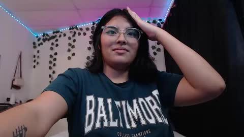 Camille and sophie online show from 02-16-25, 04:20