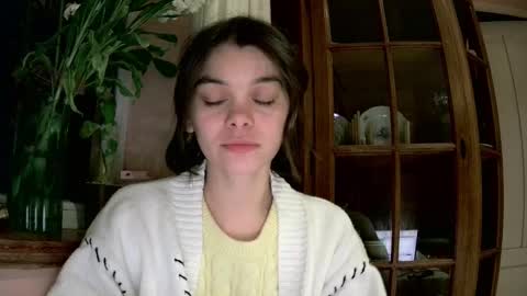 Snapshot of sensual_olivia chatting on 02-20-25, 09:09 Olivia online show from 02-20-25, 09:09