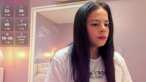 Sophie     online show from 10-16-25, 10:16