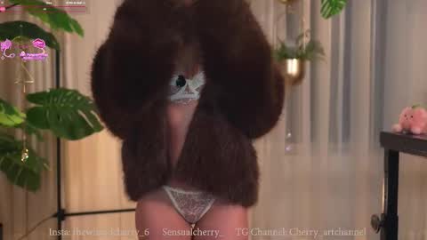 Maria- OF sensual bee online show from 11-26-25, 12:11