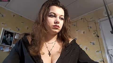 Snapshot of serafinayurick chatting on 02-11-26, 09:03 May online show from 02-11-26, 09:03