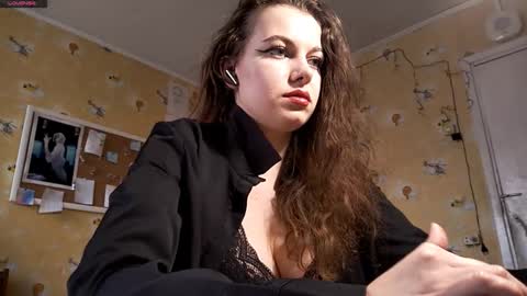 Snapshot of serafinayurick chatting on 02-16-26, 09:16 May online show from 02-16-26, 09:16