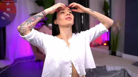 Serena online show from 10-21-25, 10:05