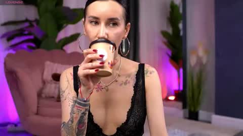 Serena online show from 10-31-25, 11:11