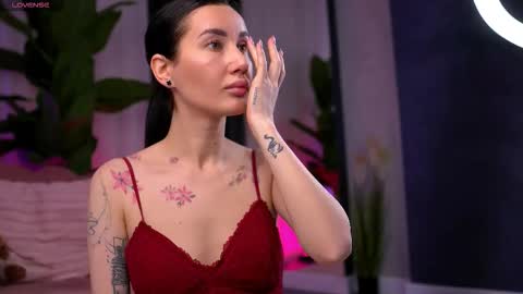 Serena online show from 11-18-25, 11:36