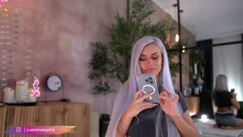 Serene Sophiex online show from 09-19-25, 08:42