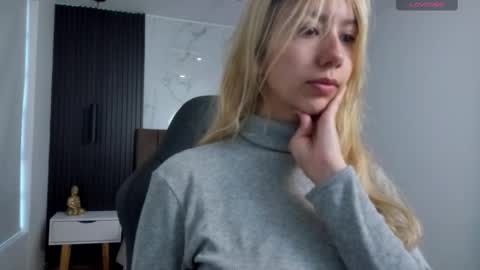 Serene online show from 10-10-25, 12:48