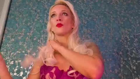 serenexx  your MILF online show from 11-19-25, 10:15