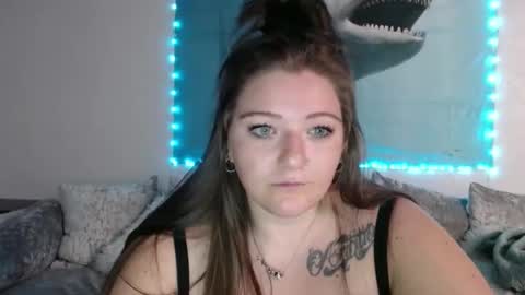 Snapshot of serenityysavage chatting on 02-28-25, 05:15 Serenity online show from 02-28-25, 05:15