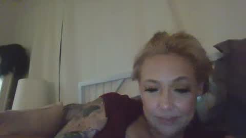 Snapshot of serentypeace chatting on 10-13-25, 03:06 tikitavi85 online show from 10-13-25, 03:06
