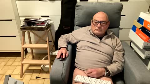 Snapshot of serge8413 chatting on 01-24-25, 11:12 serge8413 online show from 01-24-25, 11:12