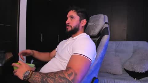 Snapshot of sergi_mancini11 chatting on 12-17-25, 12:27 Sergi Mancini online show from 12-17-25, 12:27