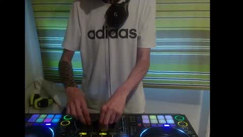 Dj Notorious aka bionik hand online show from 09-17-25, 05:58