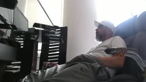 hetero serio discreto online show from 10-16-25, 06:31