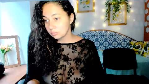 Snapshot of serpenttempter88 chatting on 10-13-25, 05:51 VIOLA online show from 10-13-25, 05:51