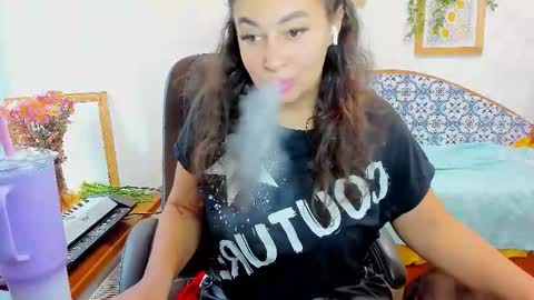 Snapshot of serpenttempter88 chatting on 11-10-25, 07:51 VIOLA online show from 11-10-25, 07:51