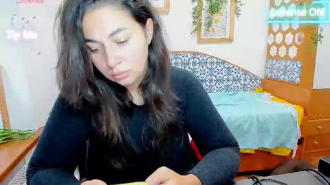 Snapshot of serpenttempter88 chatting on 11-13-25, 07:40 VIOLA online show from 11-13-25, 07:40