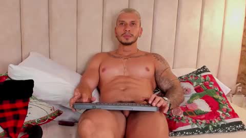 HEY IM SETH online show from 12-19-24, 01:07