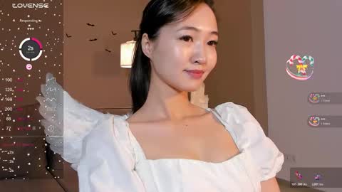 Snapshot of seulbi chatting on 10-31-25, 10:49 Sana online show from 10-31-25, 10:49