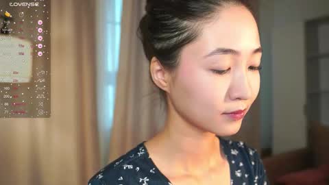 Snapshot of seulbi chatting on 11-26-25, 10:27 Sana online show from 11-26-25, 10:27