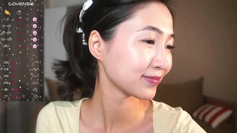 Snapshot of seulbi chatting on 11-30-25, 02:43 Sana online show from 11-30-25, 02:43