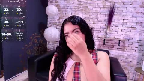 seven_blue online show from 12-18-25, 08:48