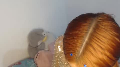 Snapshot of sex_forever77 chatting on 09-09-25, 09:53 Karol y antony online show from 09-09-25, 09:53