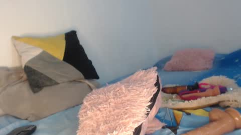 Snapshot of sex_forever77 chatting on 10-09-25, 06:33 Karol y antony online show from 10-09-25, 06:33