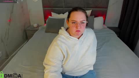 Snapshot of sex_puma chatting on 11-17-25, 05:08 sex_puma online show from 11-17-25, 05:08