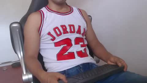 Snapshot of sexatlexx chatting on 12-14-24, 01:59 arnold online show from 12-14-24, 01:59