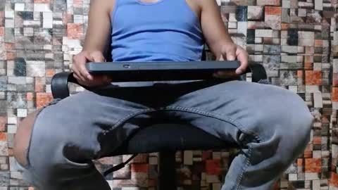 Snapshot of sexatlexx chatting on 09-11-25, 02:55 arnold online show from 09-11-25, 02:55