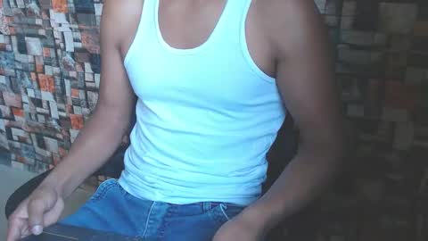 Snapshot of sexatlexx chatting on 09-25-25, 03:05 arnold online show from 09-25-25, 03:05