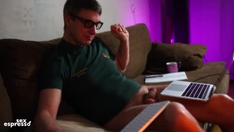 Snapshot of sexespresso chatting on 12-13-24, 11:06 Thank you for Birthday Wishes online show from 12-13-24, 11:06