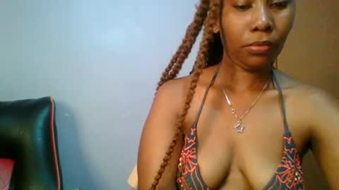 Maggie online show from 02-03-25, 07:07