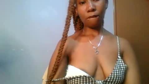 Maggie online show from 02-03-25, 02:34