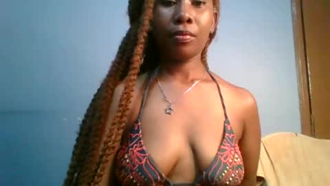 Maggie online show from 02-11-25, 11:54