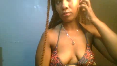 Maggie online show from 02-12-25, 04:33