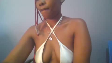 Maggie online show from 03-09-25, 07:34