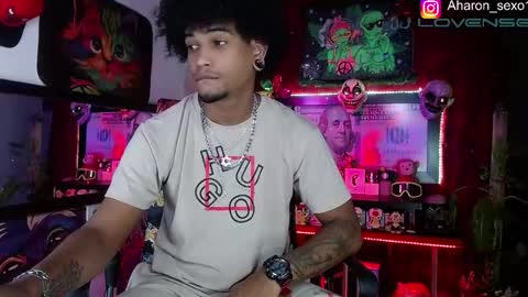 Snapshot of sexo_aharon chatting on 11-23-25, 04:23 Aharon ravelo online show from 11-23-25, 04:23