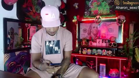 Snapshot of sexo_aharon chatting on 11-30-25, 04:05 Aharon ravelo online show from 11-30-25, 04:05