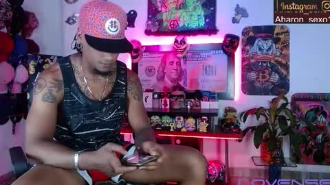 Aharon  ravelo online show from 02-10-26, 01:21