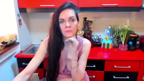 Snapshot of sexqueen1111 chatting on 02-10-25, 01:24 sexqueen1111 online show from 02-10-25, 01:24